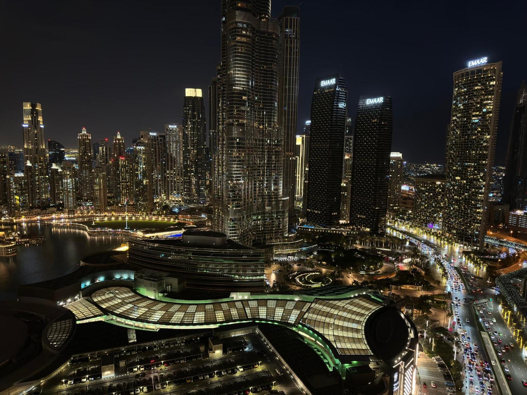 Fashion Avenue - Formerly Address Dubai Mall Residence Buitenkant foto